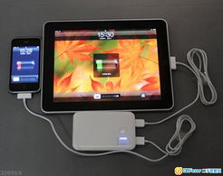全新現(xiàn)貨多功能充電器 5000mAh大容量，雙USB輸出，純白設(shè)計，支持多設(shè)備同時快充，包郵速達