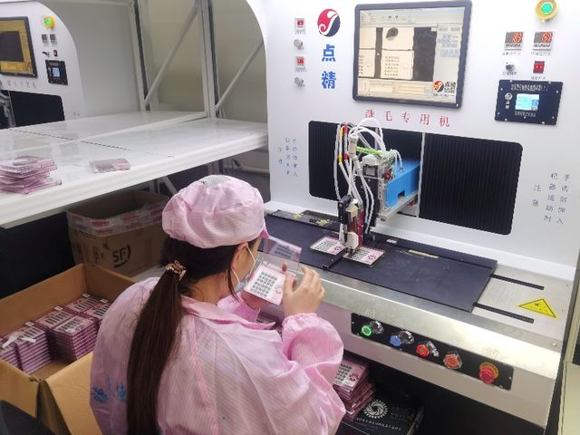 山東小伙電商創業記 拼多多賣假睫毛，單品銷售數百萬單，五年工廠產能激增50倍